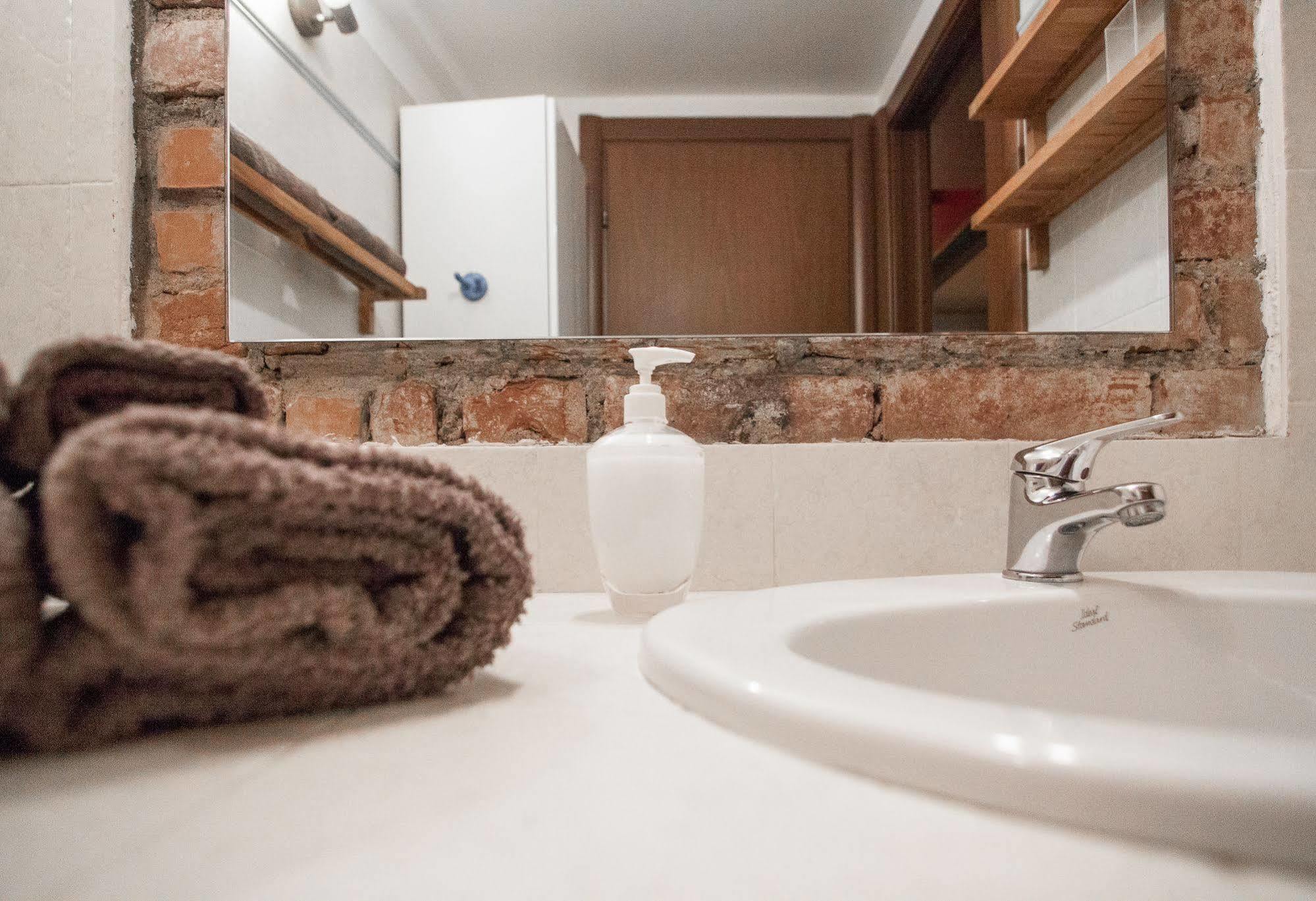 Miniloft-Angy-Navigli Apartment Милано Екстериор снимка
