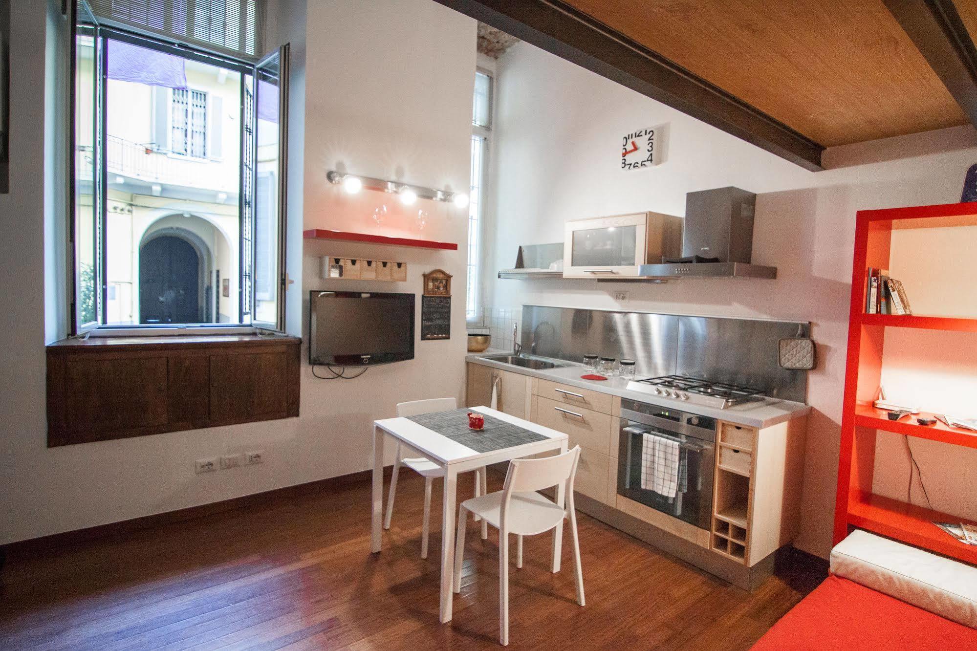 Miniloft-Angy-Navigli Apartment Милано Екстериор снимка