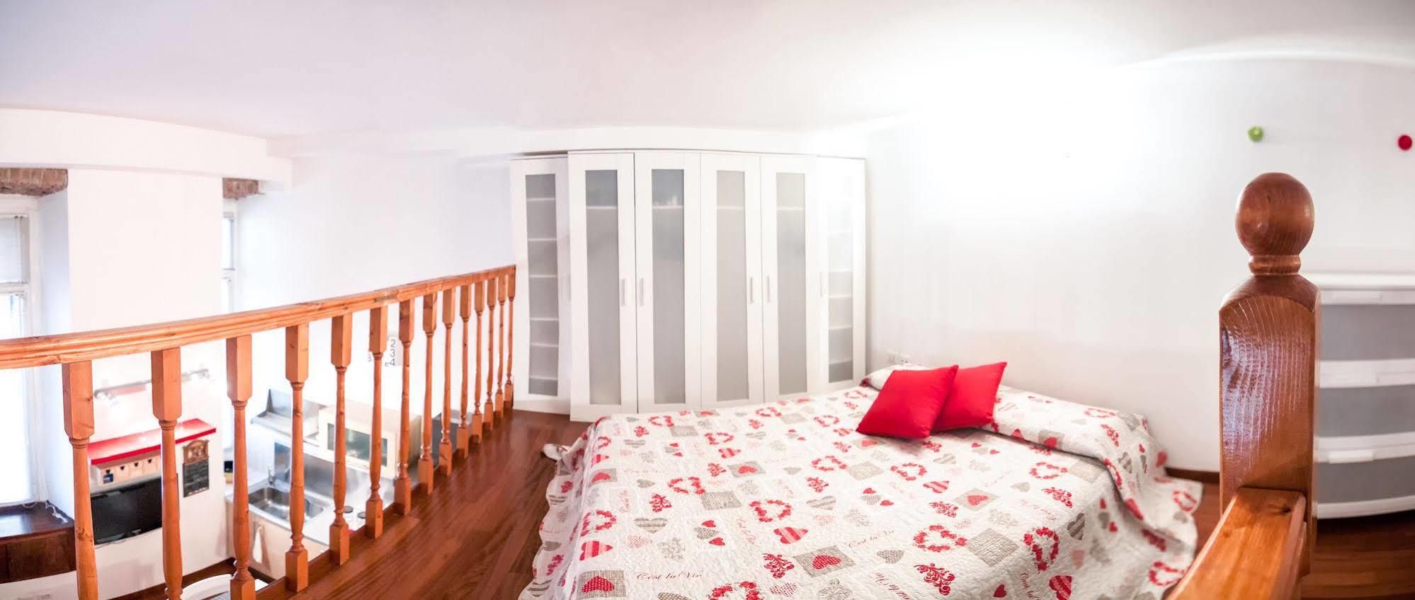 Miniloft-Angy-Navigli Apartment Милано Екстериор снимка